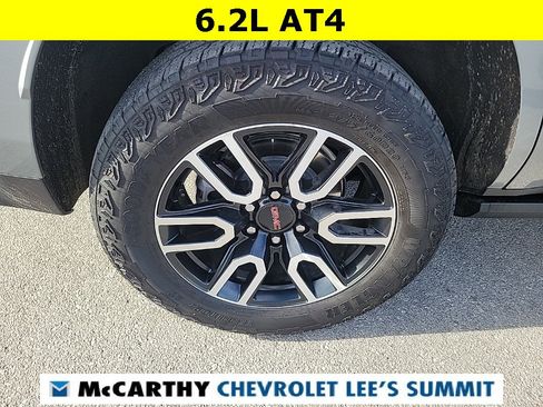 Used 2024 GMC Yukon AT4 w/ Technology Package image 17