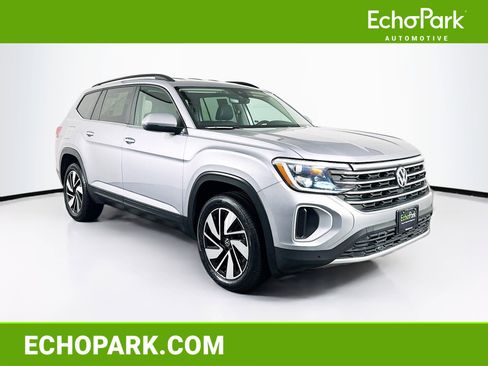 Used 2024 Volkswagen Atlas SE image 1