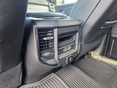 Used 2022 RAM 2500 Limited AWD/4WD image 12