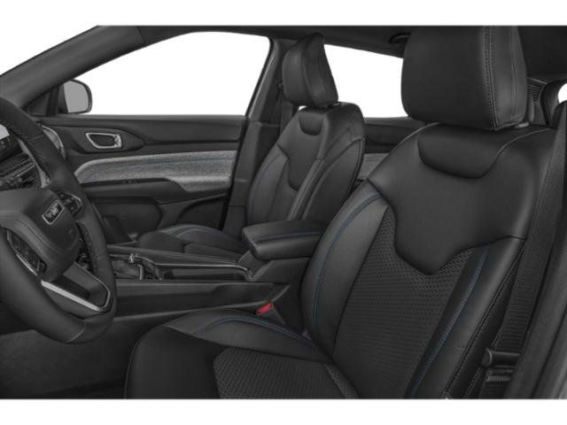 Certified 2024 Jeep Compass Limited w/ Sun and Sound Group AWD/4WD image 9