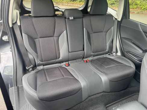 Used 2019 Subaru Forester Premium AWD/4WD image 16