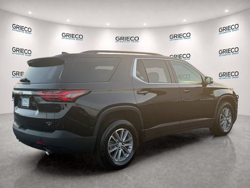Used 2023 Chevrolet Traverse LT w/ LPO, Cargo Package FWD image 7