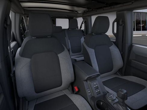 New 2025 Ford Bronco 4-Door AWD/4WD image 10