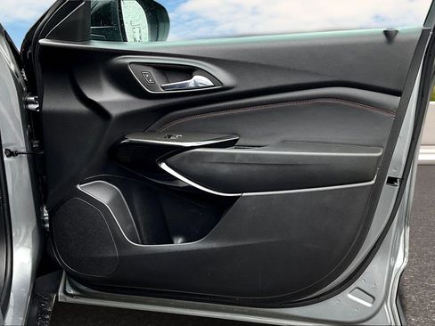 Used 2024 Chevrolet Trax RS w/ Driver Confidence Package image 20