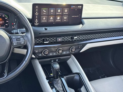 Certified 2025 Honda Accord EX-L image 3