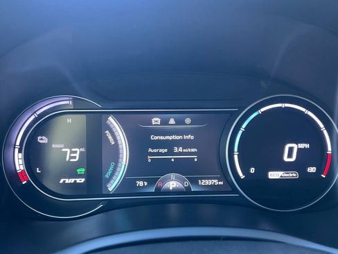 Used 2019 Kia Niro EX w/ Cold Weather Package 2.0 FWD image 24