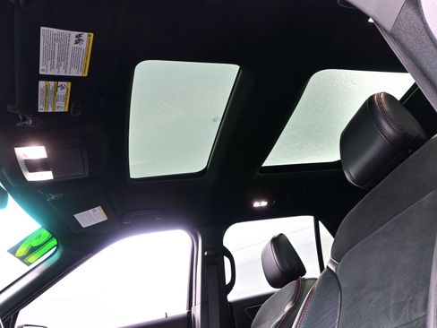 Used 2019 Ford Explorer XLT w/ Equipment Group 202A image 19