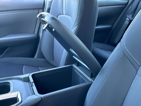 New 2025 Nissan Sentra SV image 25