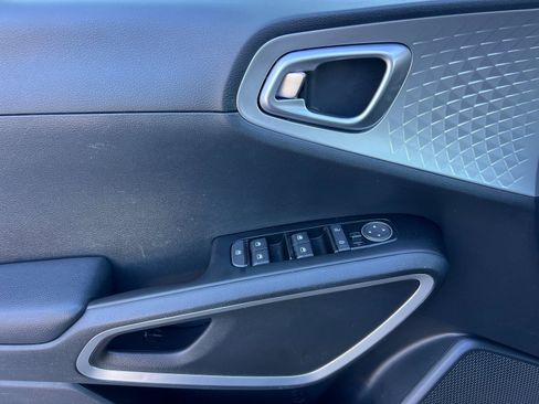Certified 2024 Kia Soul LX w/ Option Group 015 image 10