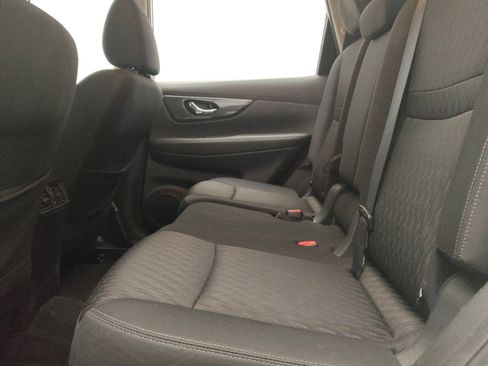 Used 2017 Nissan Rogue S FWD image 18