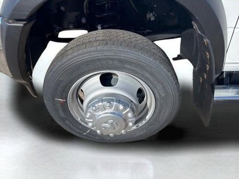 New 2024 RAM 5500 Tradesman image 30