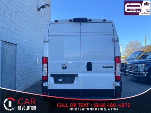 Used 2025 RAM ProMaster 2500 w/ Convenience Group FWD image 5