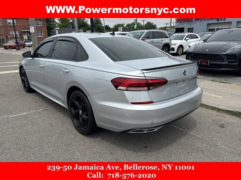 Used 2020 Volkswagen Passat 2.0T R-Line image 3