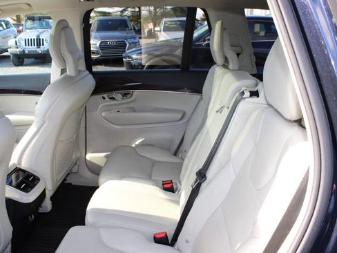 Used 2016 Volvo XC90 T6 Momentum w/ Momentum Plus Package image 20