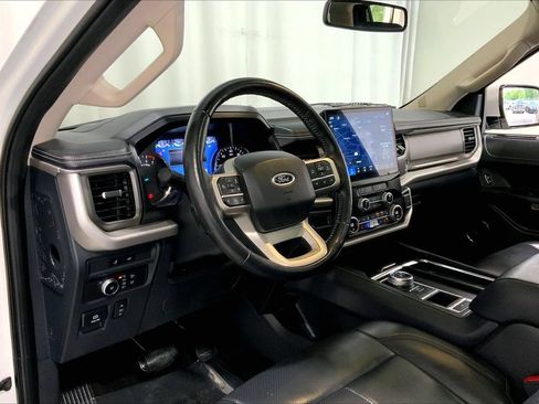 Used 2022 Ford Expedition XLT RWD image 14