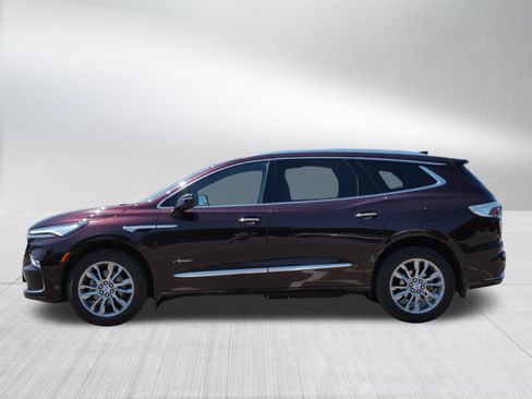 Used 2023 Buick Enclave Avenir w/ Avenir Technology Package AWD/4WD image 4