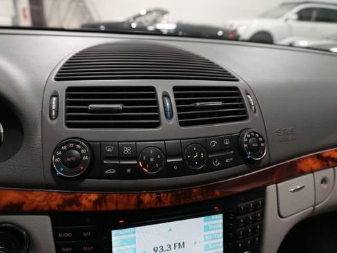 Used 2004 Mercedes-Benz E 320 Sedan image 22