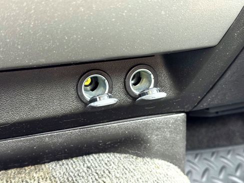 Used 2012 Chevrolet Colorado W/T image 25