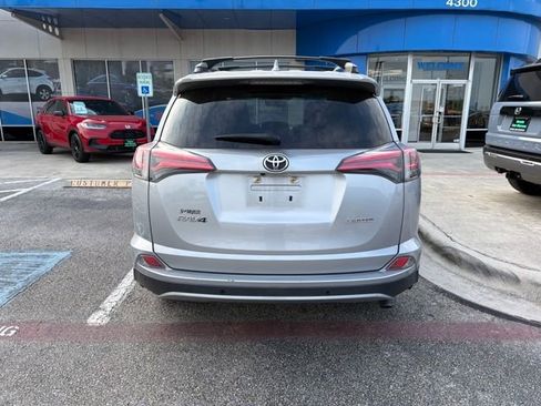 Used 2017 Toyota RAV4 Limited FWD image 5