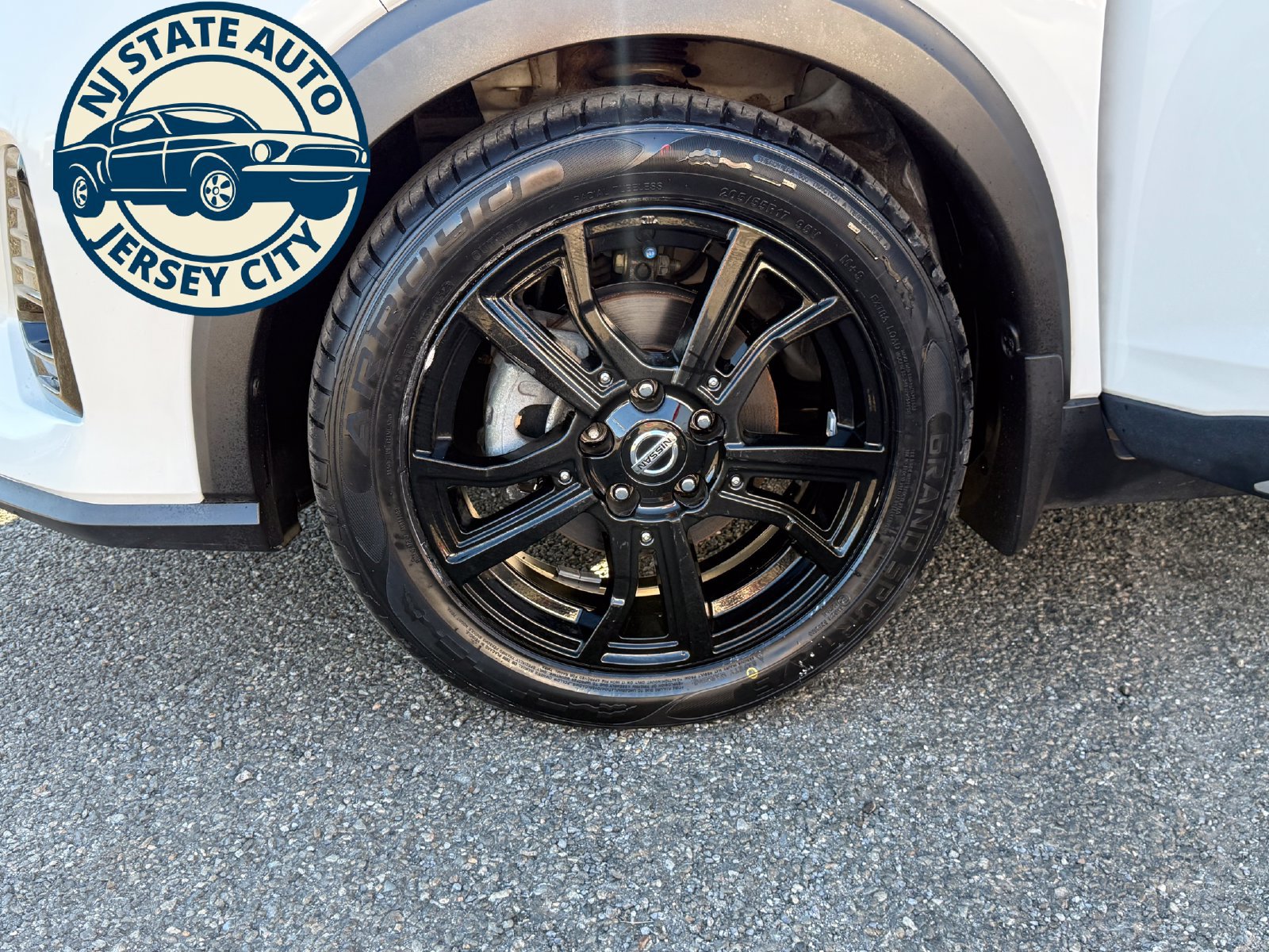 Used 2021 Nissan Kicks SR w/ SR Premium Package FWD image 8