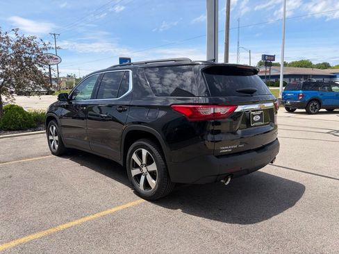 Used 2019 Chevrolet Traverse LT w/ LT Premium Package AWD/4WD image 7