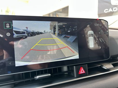 New 2026 Kia Carnival EX FWD image 23