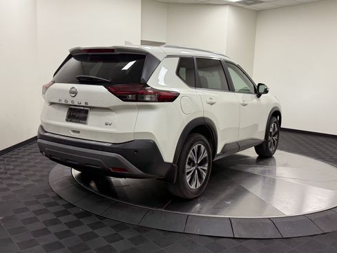 Used 2023 Nissan Rogue SV w/ SV Premium B Package FWD image 7