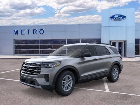New 2026 Ford Explorer Active AWD/4WD image 2