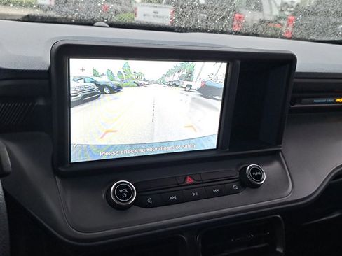 Certified 2022 Ford Maverick XL image 28