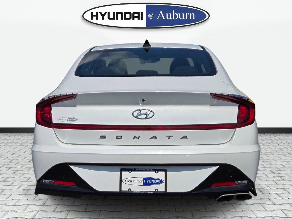 Certified 2023 Hyundai Sonata SEL w/ Preferred Accessory Package FWD image 7