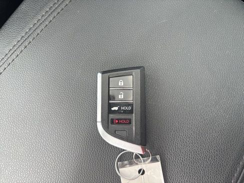 Used 2023 Acura MDX FWD image 56