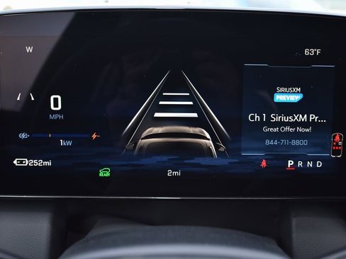 New 2026 Chevrolet Equinox EV LT image 19