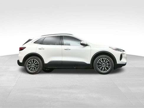 New 2025 Ford Escape SE image 44