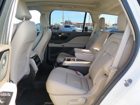 Used 2021 Lincoln Aviator Reserve w/ Equipment Group 201A image 16