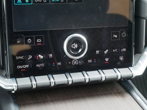 Used 2024 GMC Acadia Denali w/ Super Cruise Package image 20