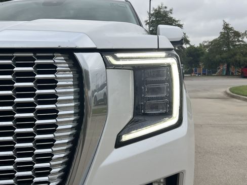 Used 2023 GMC Yukon Denali RWD image 5