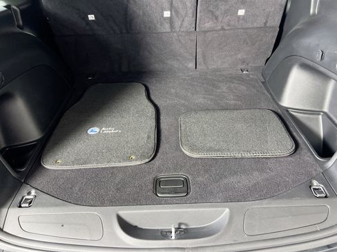 Used 2022 Jeep Grand Cherokee Laredo X image 26