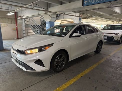 Certified 2023 Kia Forte LXS w/ LXS Technology Package image 1