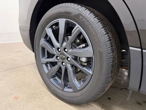 Certified 2024 Chevrolet Equinox RS FWD image 12