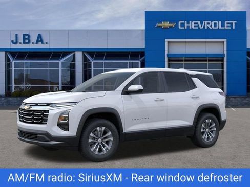 New 2026 Chevrolet Equinox LT FWD image 2