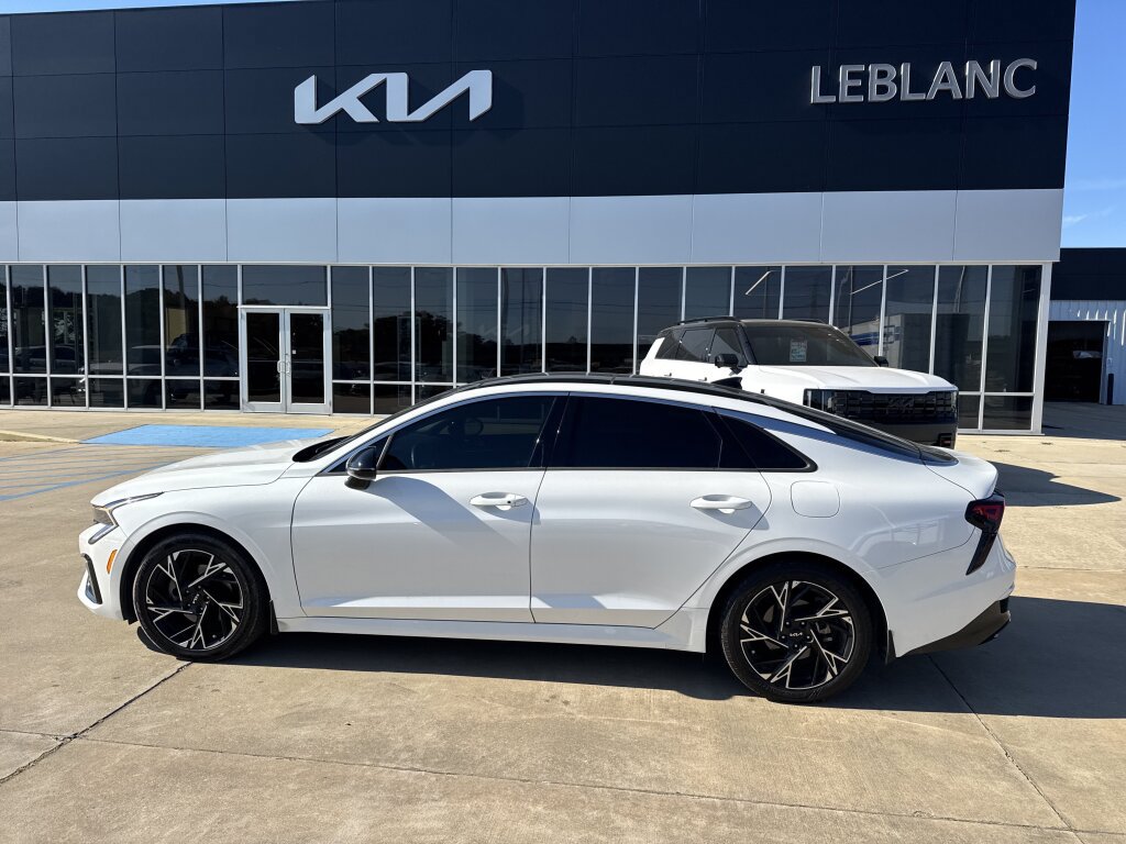 Certified 2025 Kia K5 GT-Line w/ GT-Line Premium Package FWD image 17