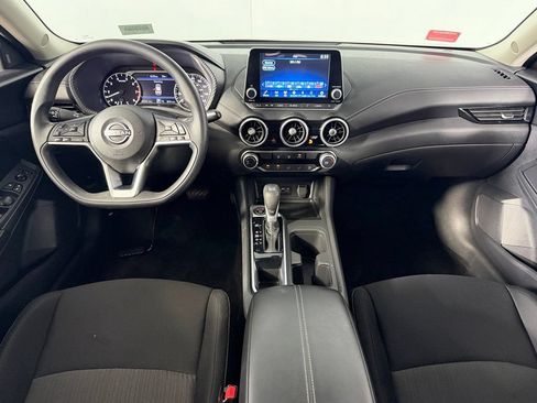 Used 2025 Nissan Sentra SV FWD image 14