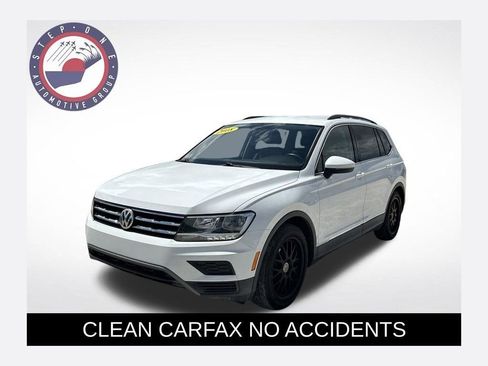Used 2018 Volkswagen Tiguan SE AWD/4WD image 1