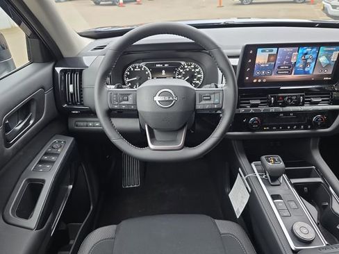 New 2026 Nissan Pathfinder SV image 21