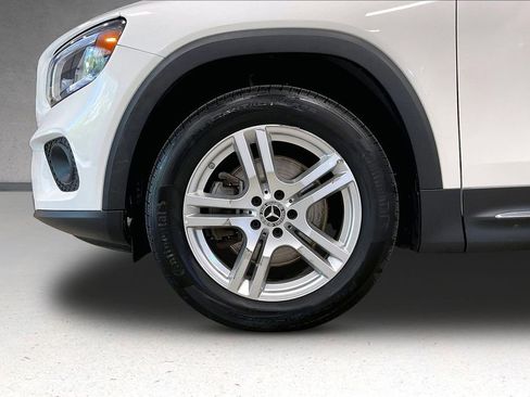 Used 2023 Mercedes-Benz GLB 250 4MATIC image 34