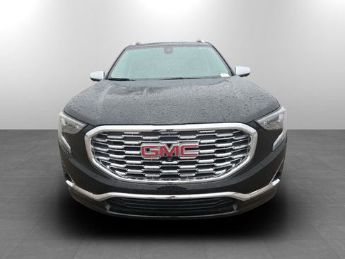 Used 2020 GMC Terrain Denali w/ Denali Premium Package image 3