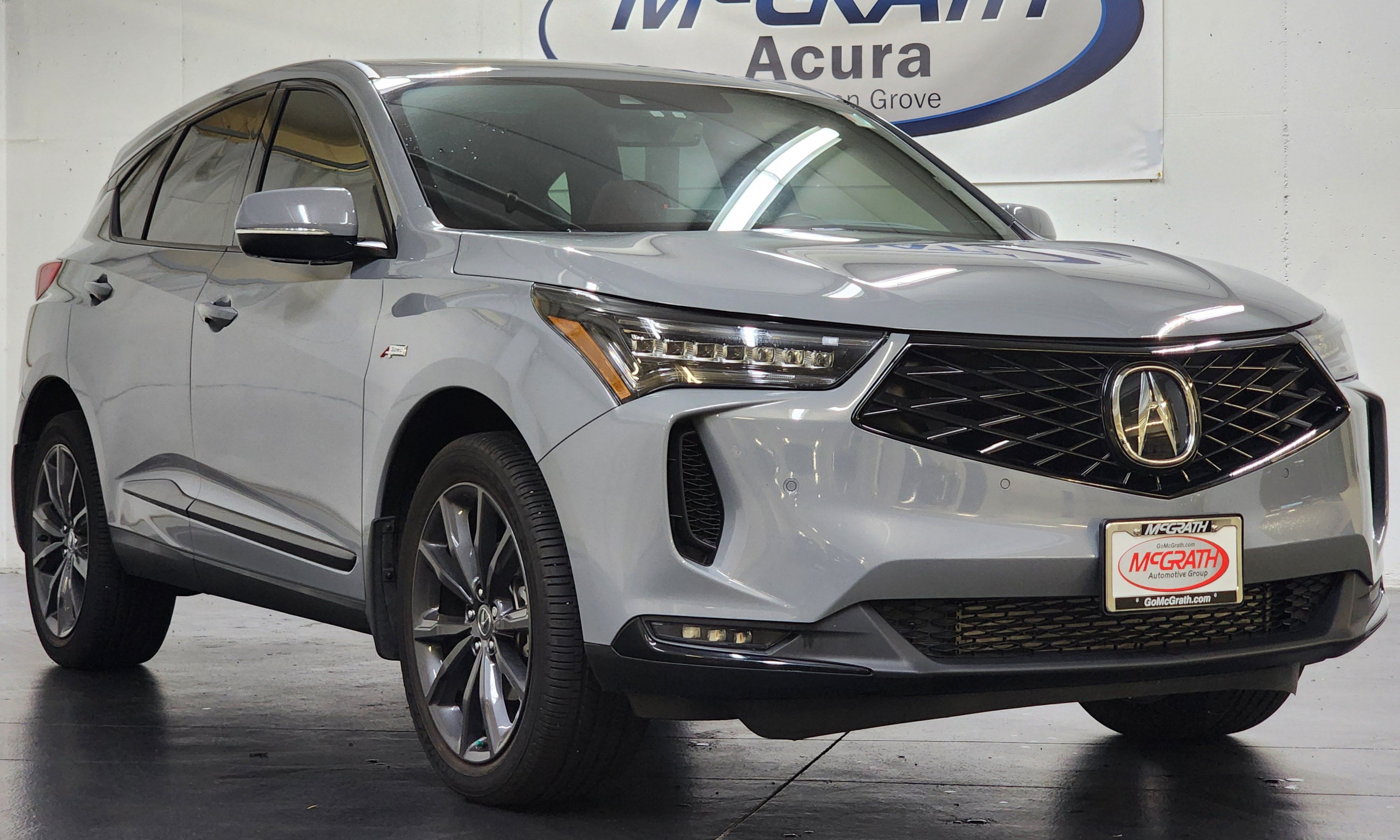 Certified 2025 Acura RDX w/ Advance Package AWD/4WD image 3