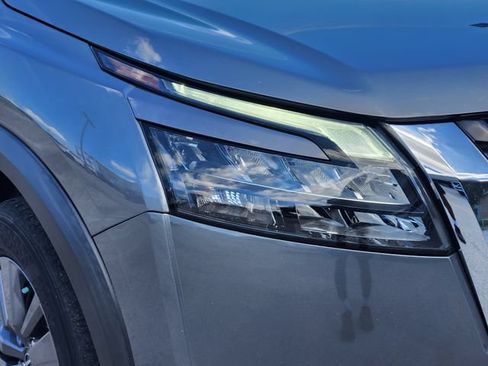 Used 2023 Nissan Pathfinder S FWD image 10