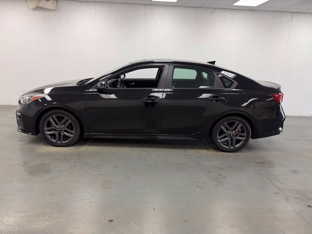 Used 2021 Kia Forte GT-Line w/ GT-Line Premium Package FWD image 2