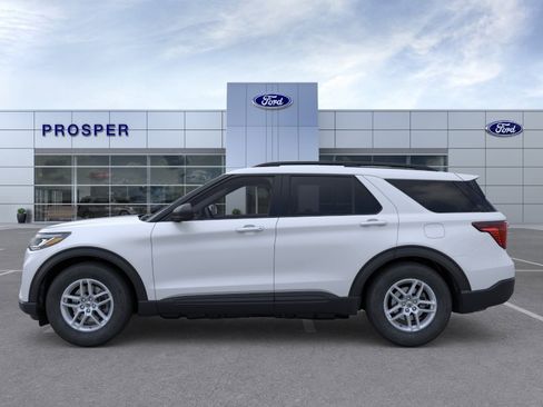 New 2026 Ford Explorer Active RWD image 3